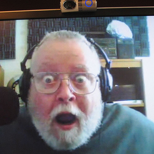 Скайп' /> Помните еще в темные дни до появления Интернета, когда вы хотели сделать международный телефонный звонок? Во-первых, вам пришлось взять кредит в банке, чтобы оплатить вымогательство, которое ваша телефонная компания хотела взять с вас. Затем вы набрали свой номер, и после того, как вас несколько раз отключили, вам, наконец, удалось дозвониться до другого абонента. Но они звучали так далеко, как будто они были под землей, и потрескивание на линии напомнило вам о старом воспроизведении граммофонной записи. И быть в состоянии увидеть их на экране? Забудь это. Это было прочно в научно-фантастической футуристической стране, в шоу и фильмах, таких как &laquo;Звездный путь&raquo; и &laquo;Звездные войны&raquo;.</p>
<p>Но теперь все изменилось благодаря компании под названием Skype и появлению технологии под названием VOIP</p>
<p>Голос по интернет-протоколу. Это позволяет вам разговаривать по Интернету бесплатно или по очень низкой цене, а видеозвонки теперь так же распространены, как и гадость. Они используются по-разному. Например, несколько лет назад, прежде чем я присоединился к MakeUseOf, я использовал Skype, чтобы давать уроки английского языка иностранным студентам по всему миру. Учитель (я) был здесь, в Германии, но мои ученики могли быть в Италии, Австрии или Таиланде. Еще одним частым использованием Skype является то, что вооруженные силы в Афганистане и Ираке используют его, чтобы поддерживать связь со своими семьями дома.</p>
<p>Наша инфографика сегодня показывает рост Skype и то, как он используется сегодня. Дайте нам знать в комментариях, если у вас есть уникальное использование для него, и где вы видите, что технология движется в будущем.</p>
<p><noscript><img decoding=